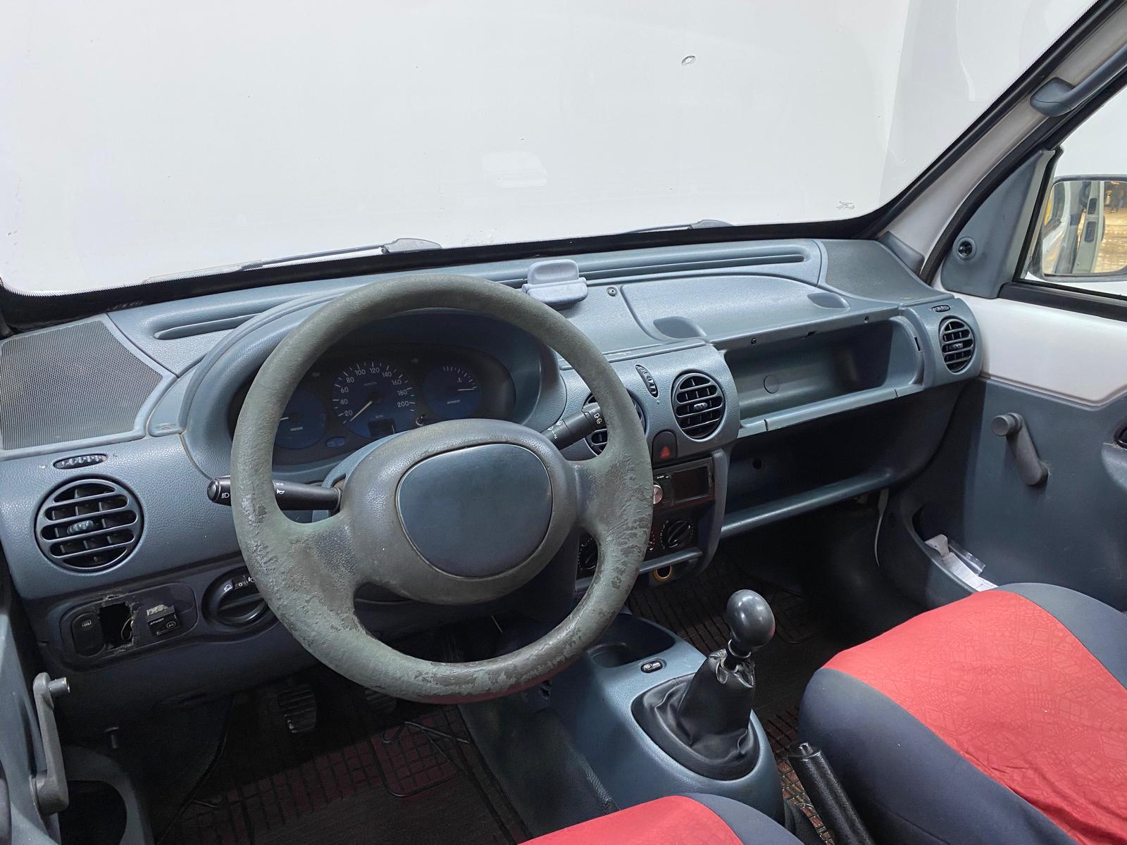 RENAULT KANGOO 18